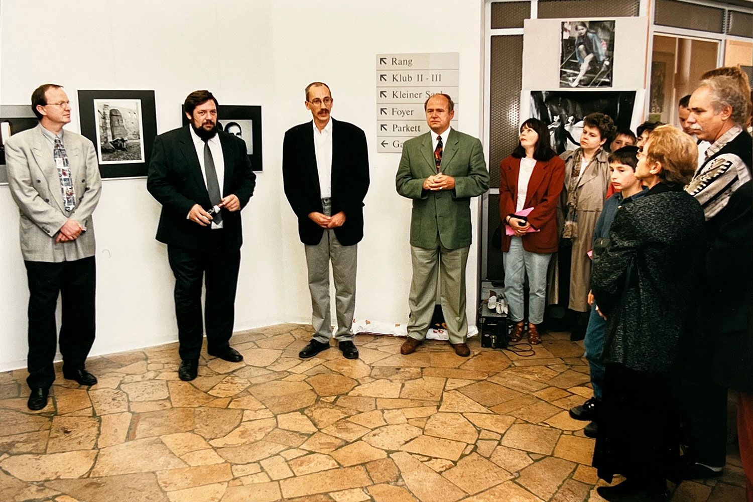 01.09.1996: Ausstellungseröffnung 20 Jahre Fotoclub Kontrast Suhl im Haus Philharmonie: Matthias Rolfs, Günter Giese, Eckhardt Schön, Siegfried Landgraf, Klaus Wöhner