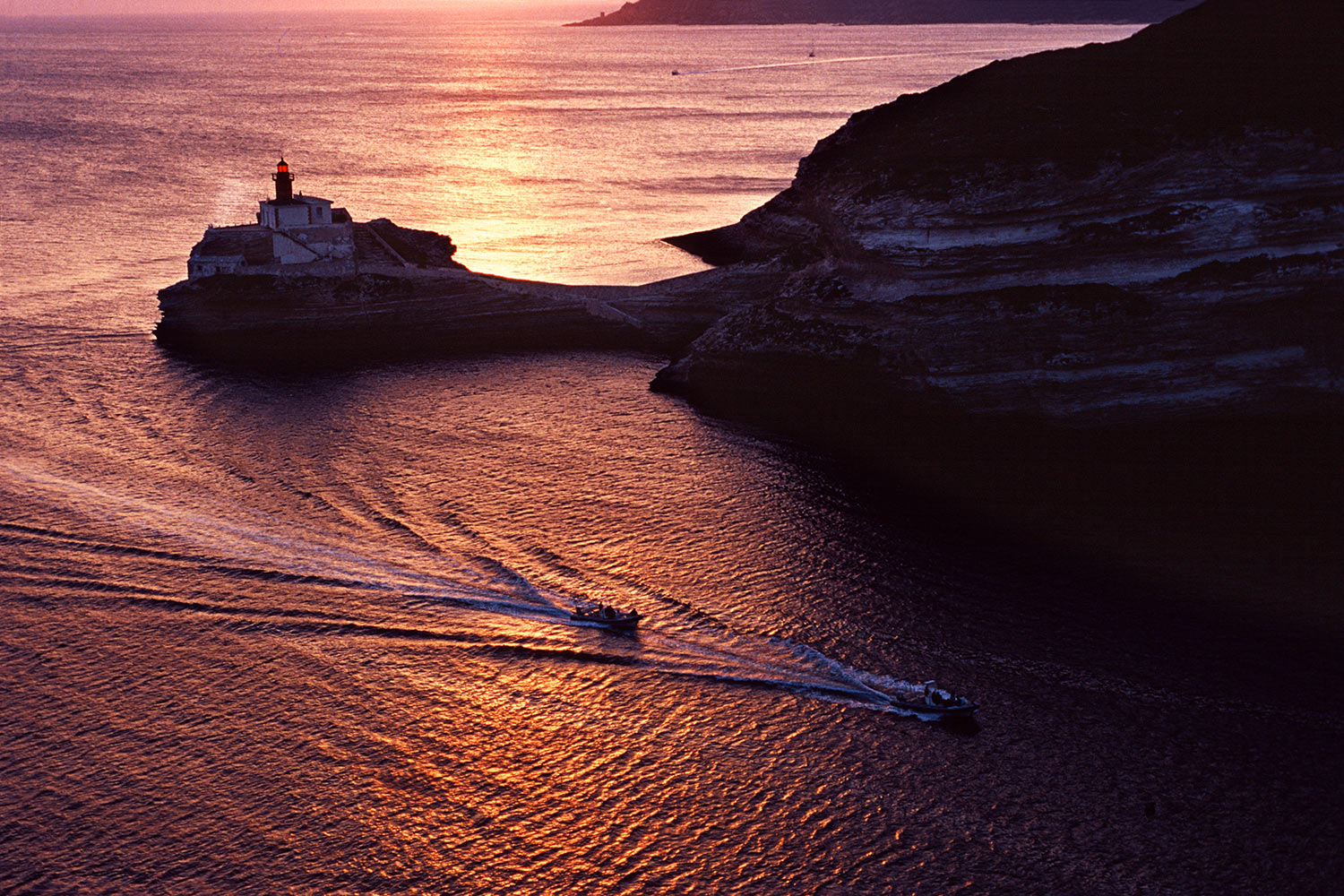 2006-leuchtturm-bonifacio-korsika-098124-mh Bei Bonifacio . Korsika (Foto: Manuela Hahnebach)