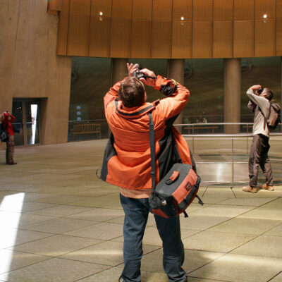 Mai 2007: Fotoclub-Kontrast-Tour Auvergne: im Vulkanmuseum Vulcania (Foto: Rainer Koch)