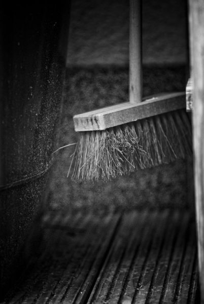 Besen (Foto: Peter Zastrow)