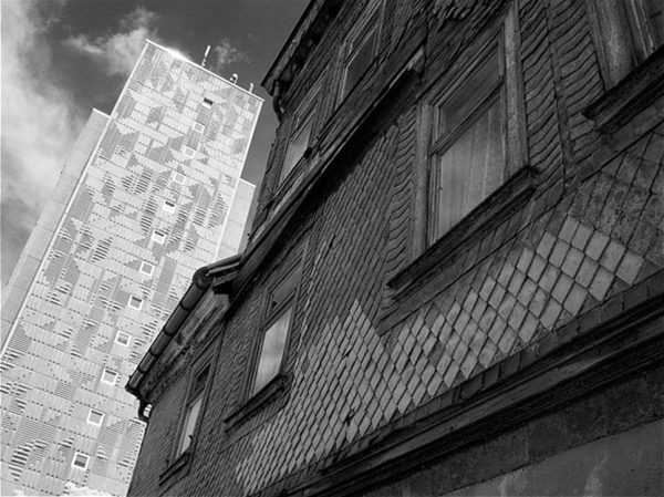 Gegenüber (Foto: Tilo Bössel)