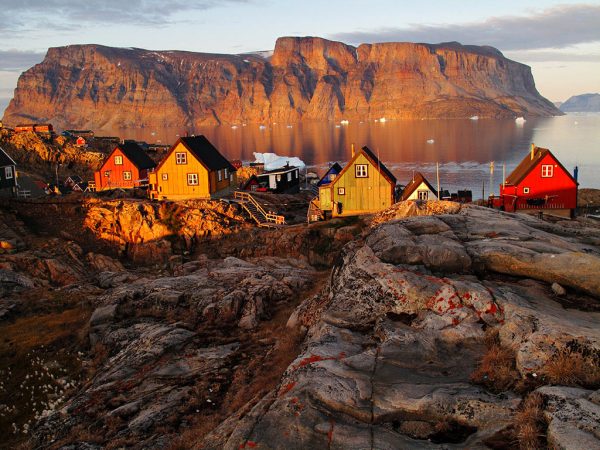 Sommernacht in Uummannaq . Grönland (Foto: Manuela Hahnebach)