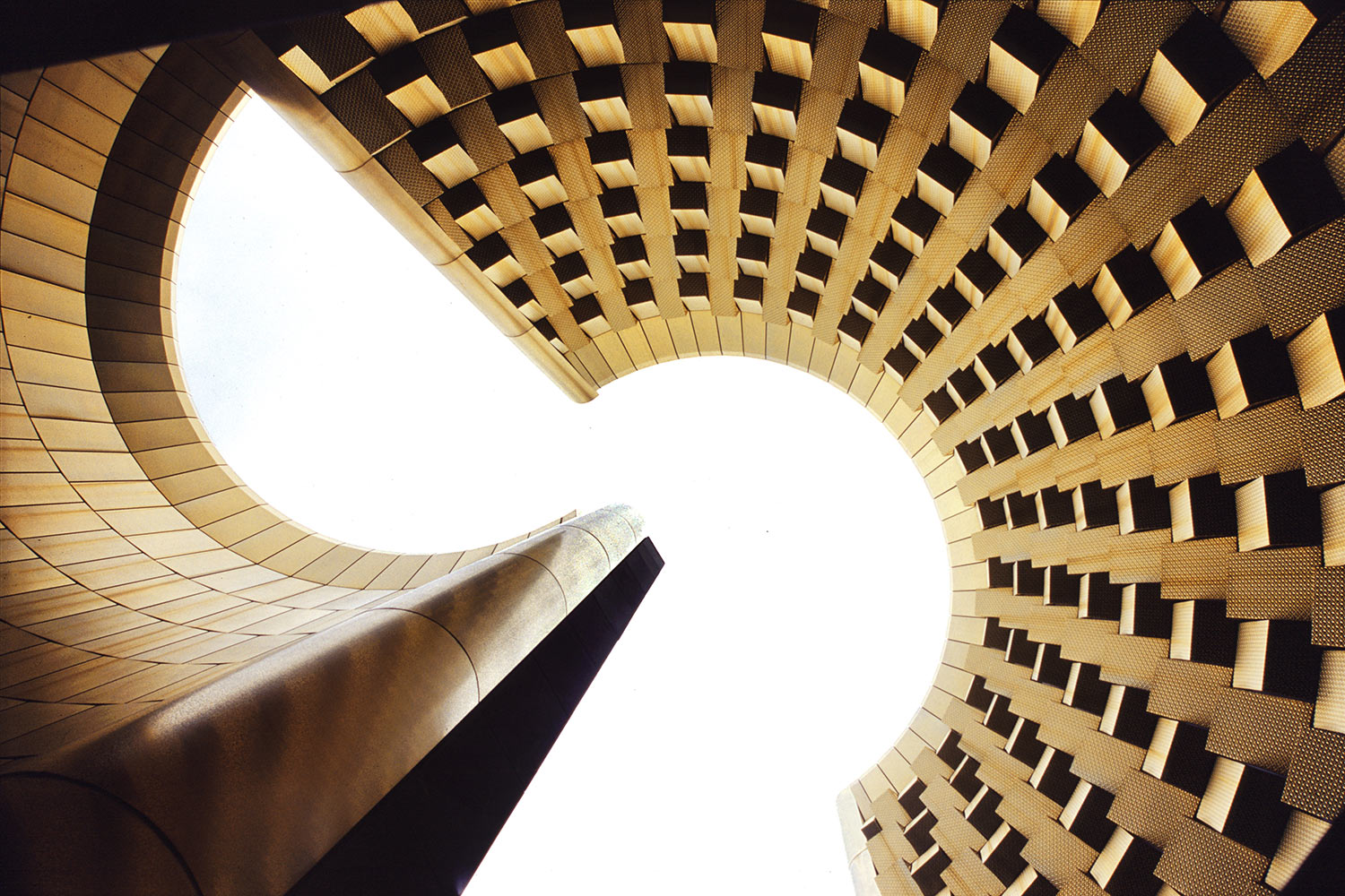 2010-reiselust-mh_frankreich_auvergne_vulcania Vulcania, Auvergne, Frankreich (Foto: Manuela Hahnebach) . Ausstellung Reiselust . Naturhistorisches Museum . Schloss Bertholdsburg . Schleusingen 2010