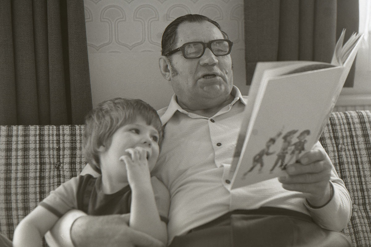 Opas Märchenstunde (Foto: Günter Giese)