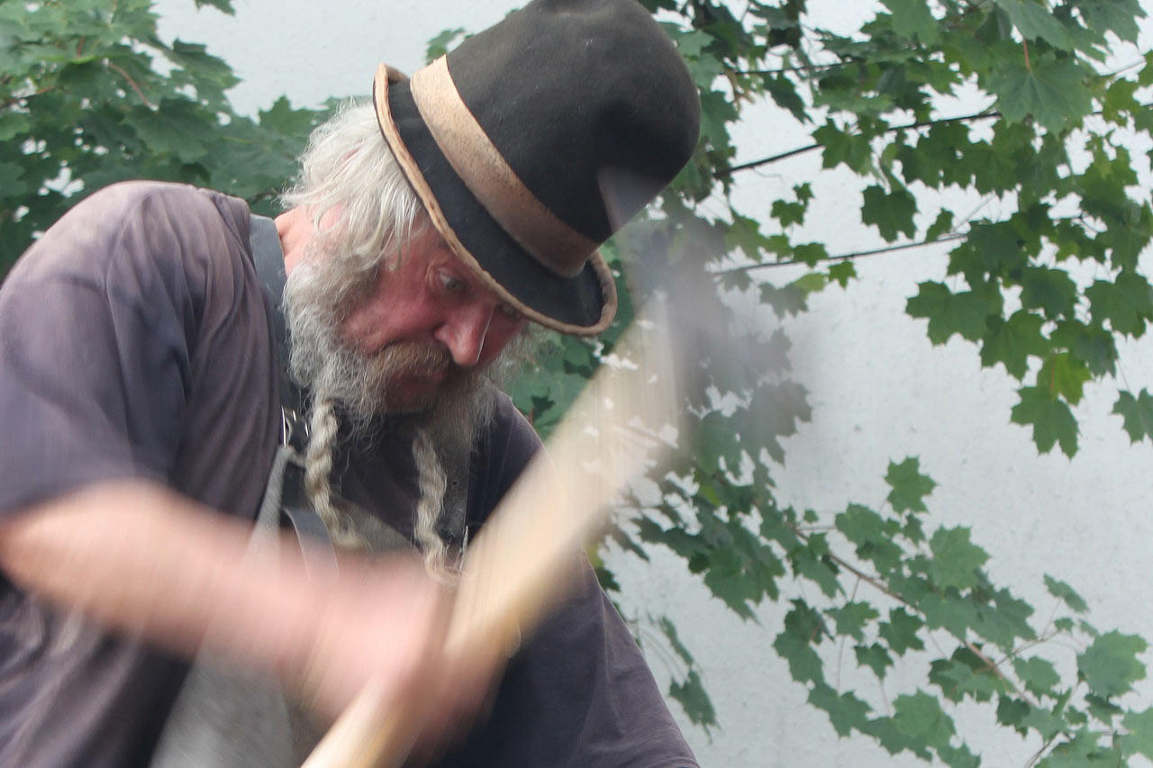 2011-bdj-025_Der-Schmied-I_rok_17 Der Schmied (Foto: Roland Kastner)