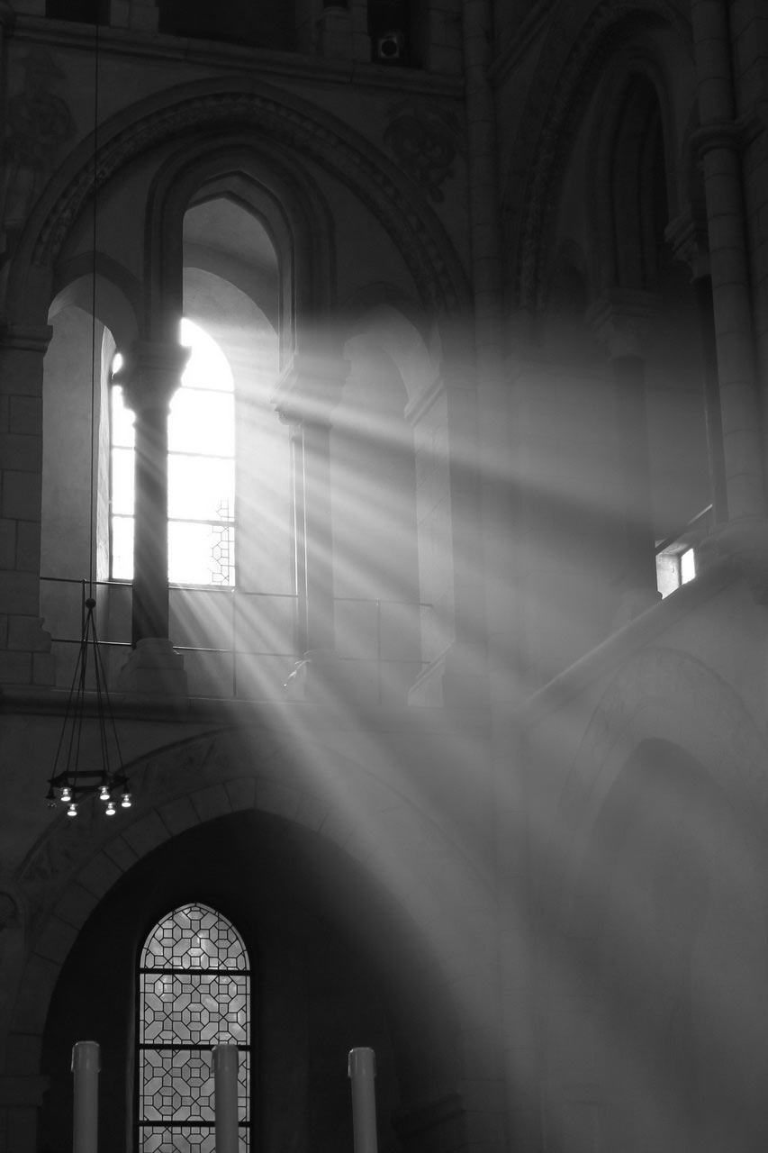 2011-bdj-054_Licht_rok_21 Klosterfenster (Foto: Roland Kastner)