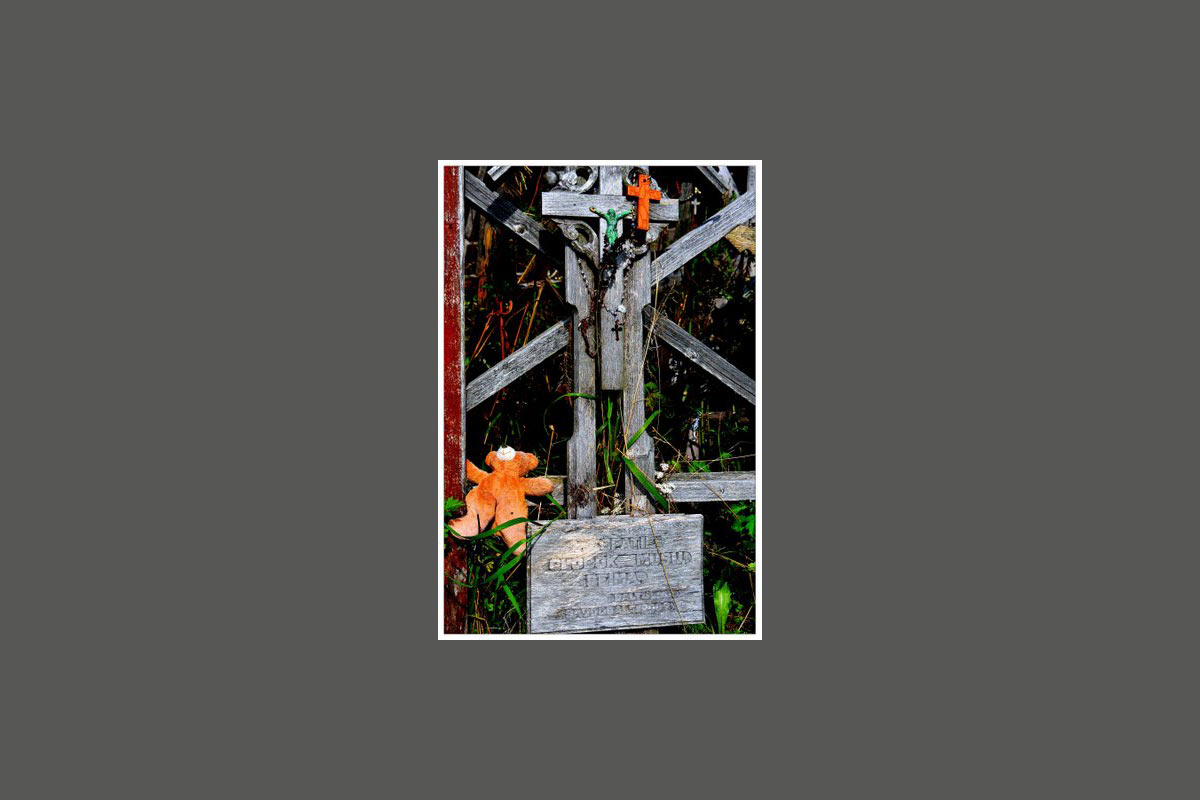 2011-bdj-zz03_4_Graeber4_khr_12 Serie: Gräber (Foto: Karl-Heinz Richter)