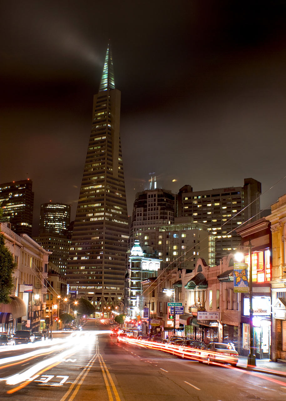 2012-03-07_Columbus-Avenue-mit-der-Transamerica-Pyramidin-San-Francisco-USA_fh_13 San Francisco (Foto: Frank Hausdörfer)