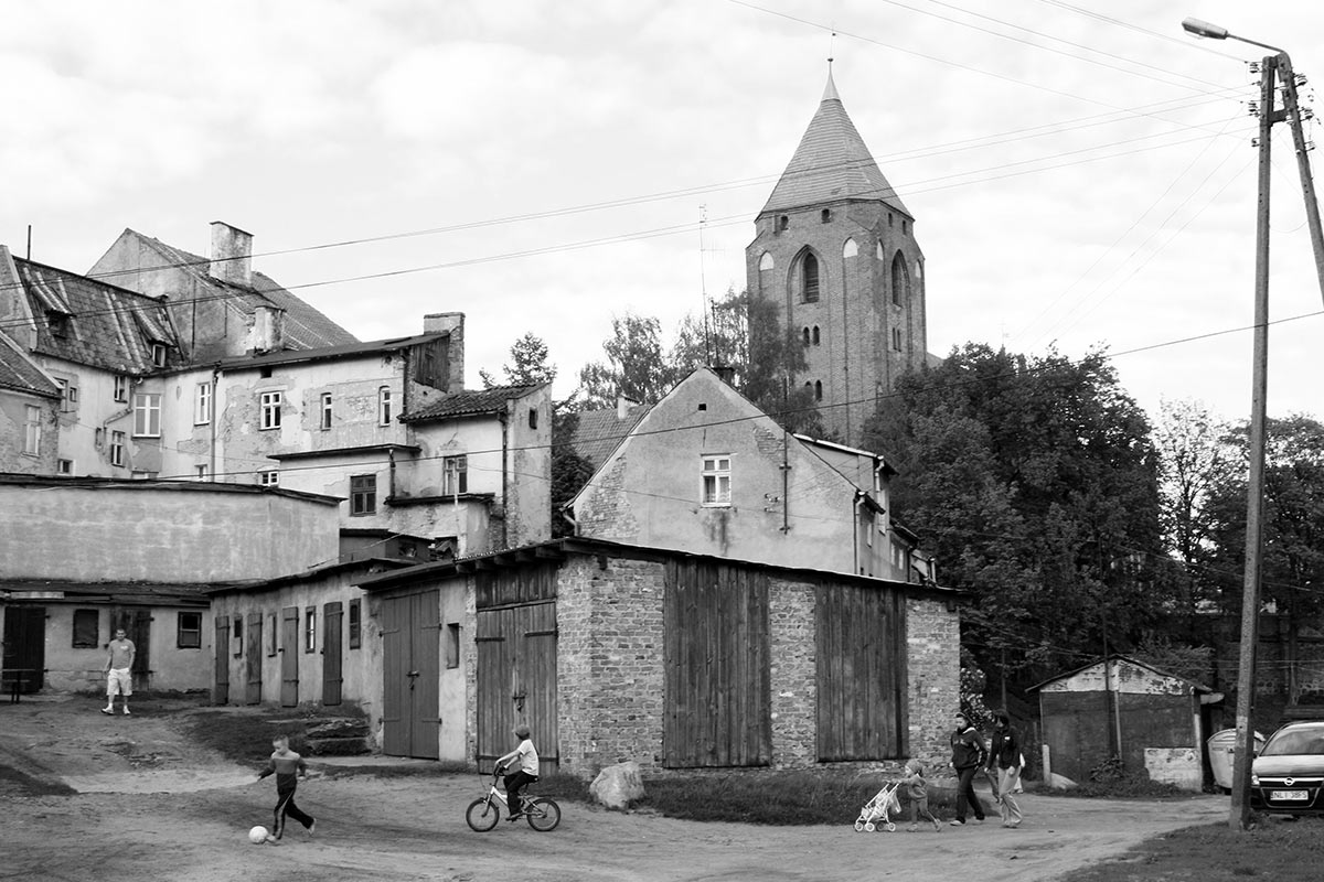 2012-07-zz01_1_IMG_8276_1sw_pms_18 Serie: Polnische Provinz (Foto: Peter Maximilian Schmidt)