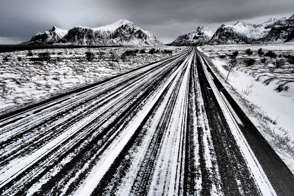 2013-03-29_strasse-nach-flakstad_lofoten_ak_21_1 Straße nach Flakstad . Lofoten (Foto: Andreas Kuhrt)