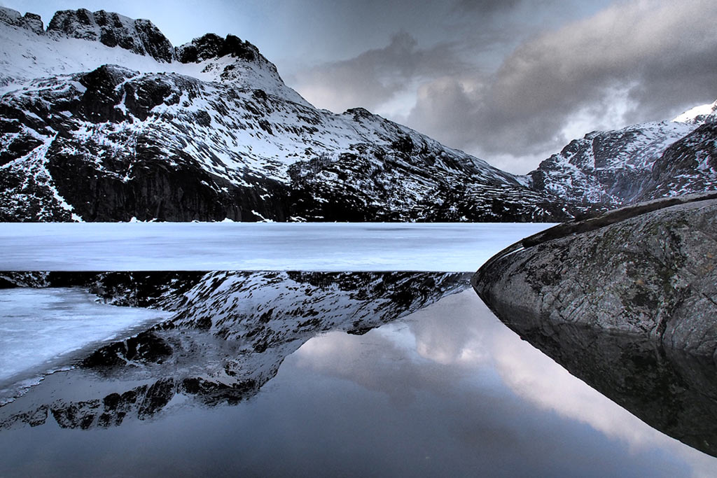 2013-03-30_stundalsvatnet_lofoten_ak_17 Stundalsvatnet . Lofoten (Foto: Andreas Kuhrt)