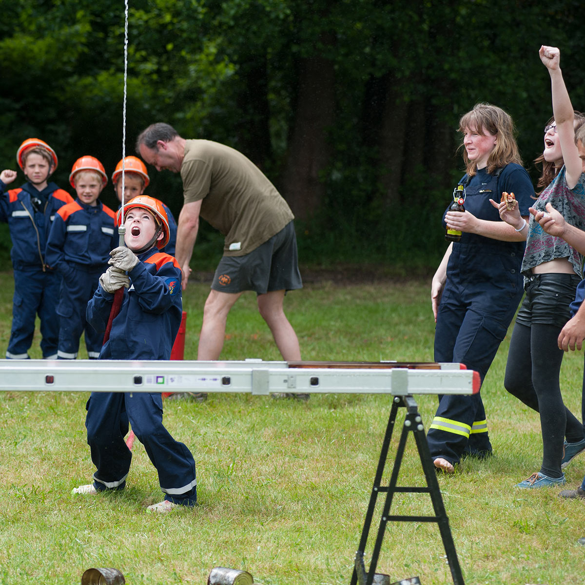 2013-07-zz04_01_loeschangriff-4_upf_18_2 Serie: Löschangriff (Foto: Uli Pfeufer)