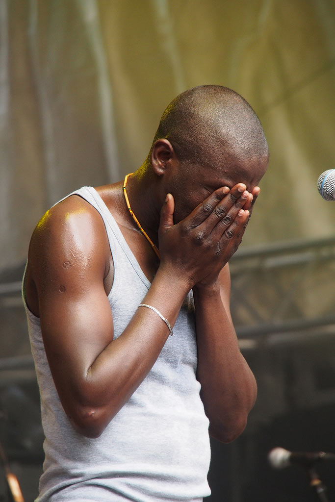 2013-07-zz05_04_mokoomba_4_ak_19_1 Serie: Mokoomba (Foto: Andreas Kuhrt)