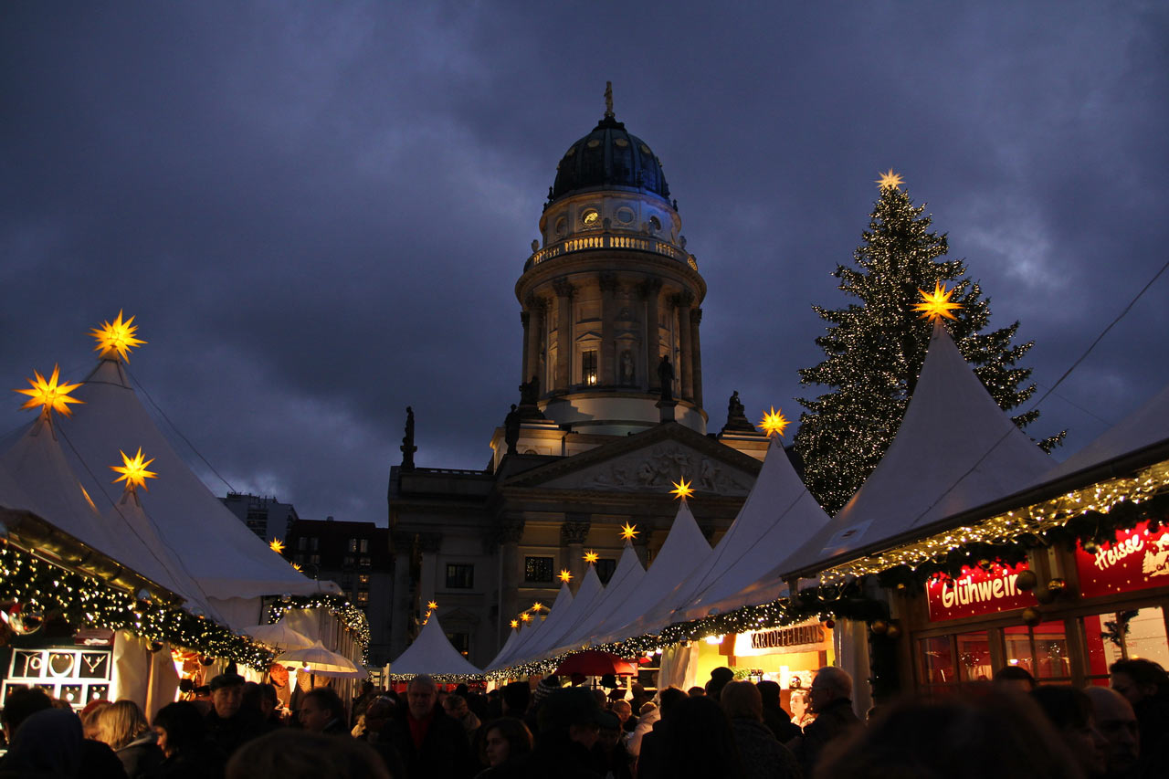 2013-bdj-73_Weihnachten_am_Gandarmenmarkt_rok_19 Weihnachts-Gendarmenmarkt (Foto: Roland Kastner)