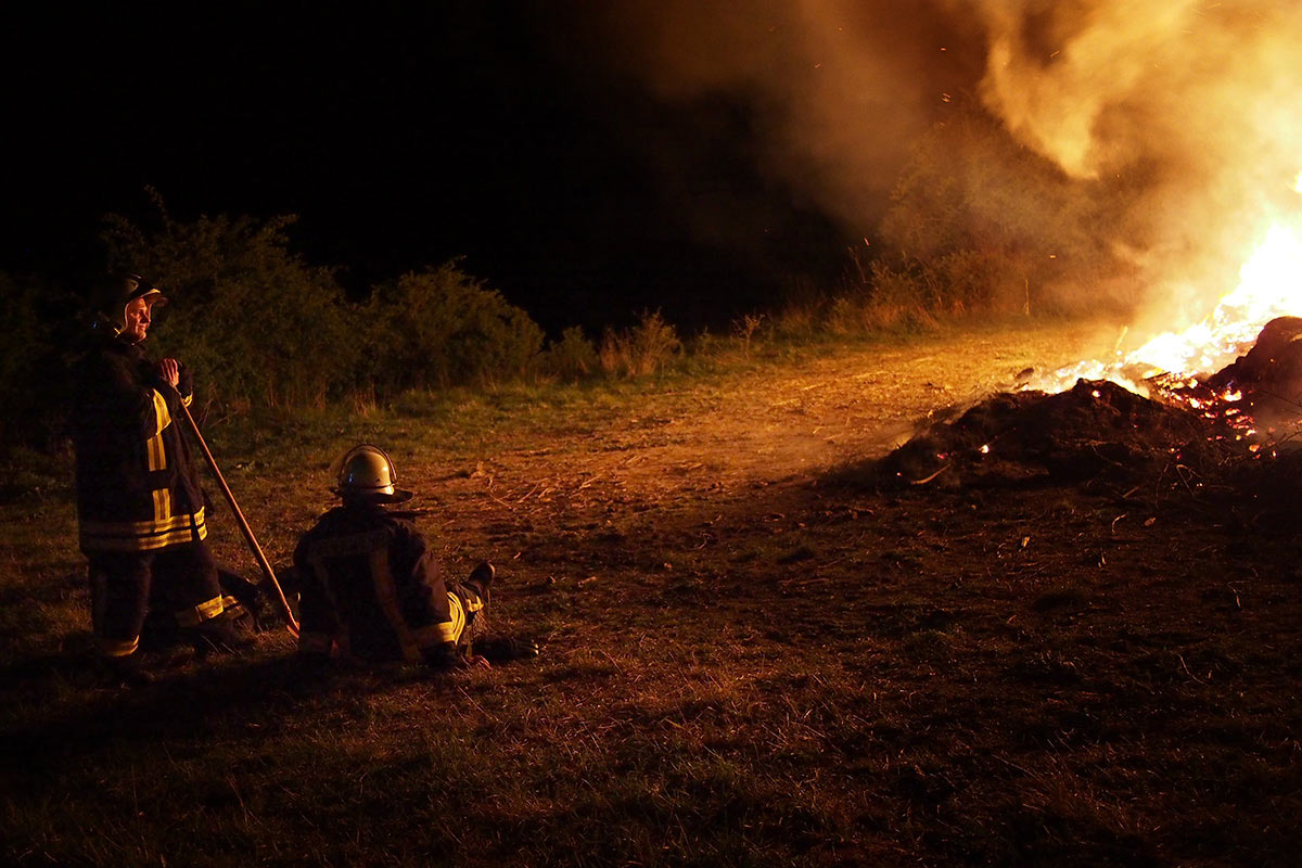 Serie: Osterfeuer (Foto: Manuela Hahnebach)