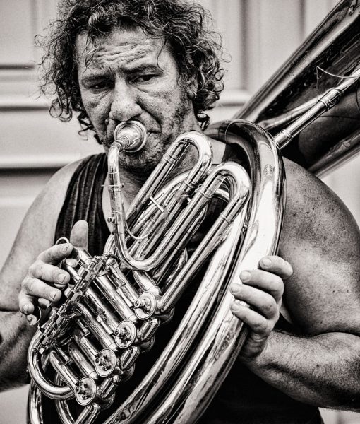 Ins Horn stoßend (Foto: Uli Pfeufer)