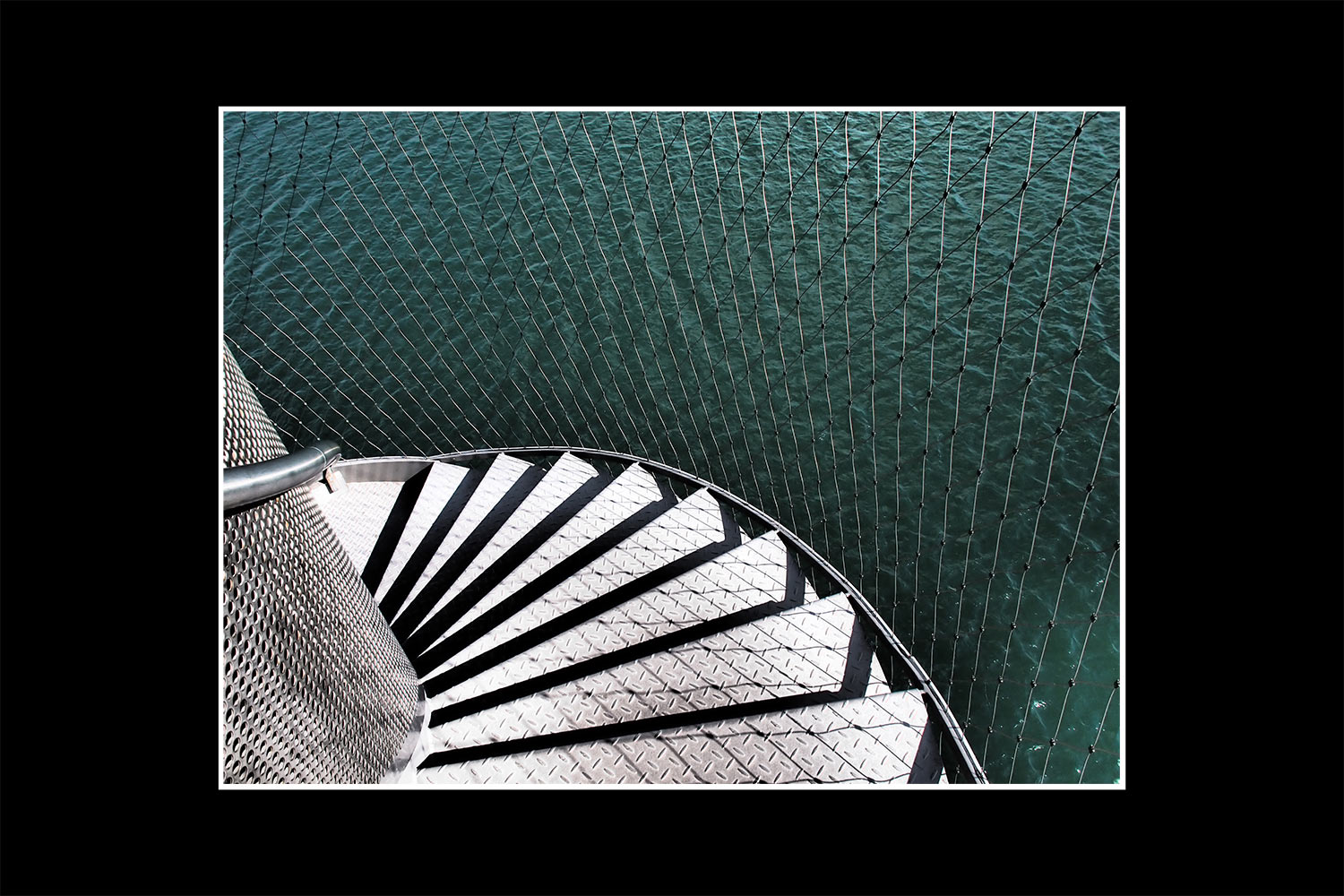 Treppe (Foto: Ines Koch) . Fotoausstellung Kontrast . Galerie im Bürgerhaus Zella-Mehlis . 2014