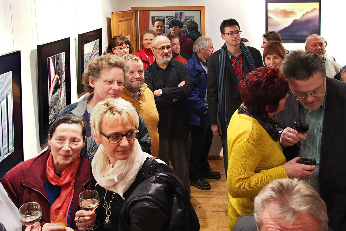 Eröffnung der Fotoausstellung Kontrast . Galerie im Bürgerhaus Zella-Mehlis . 2014 (Foto: Manuela Hahnebach)