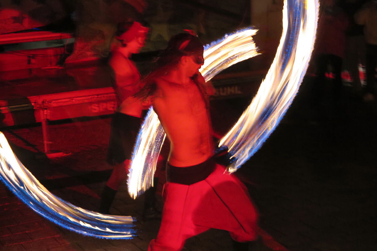 2015-10-27-Taenzer-pms-6.5 Feuertanz (Foto: Peter Maximilian Schmidt)