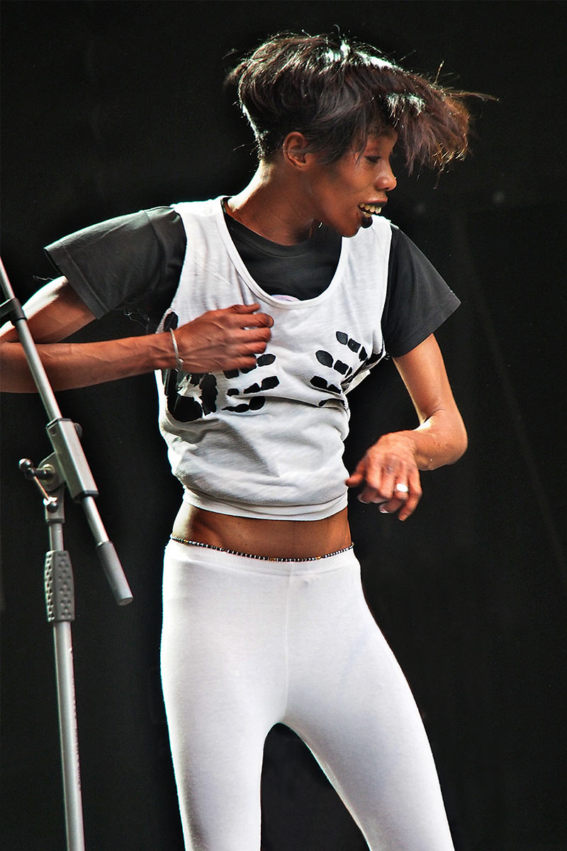 2015-12-zz05-P0037196-tff-2015-fatou-wore-mboup-ak-6.33-1 Serie: Nigerianische Tänzerin . TFF 2015 (Foto: Andreas Kuhrt)