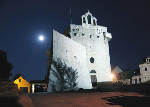 Voll Mond - halb zehn (Foto: Peter Maximilian Schmidt)
