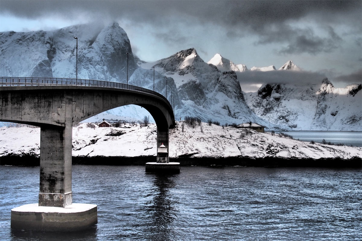 Brücke bei Hamnøy . Lofoten (Foto: Andreas Kuhrt)