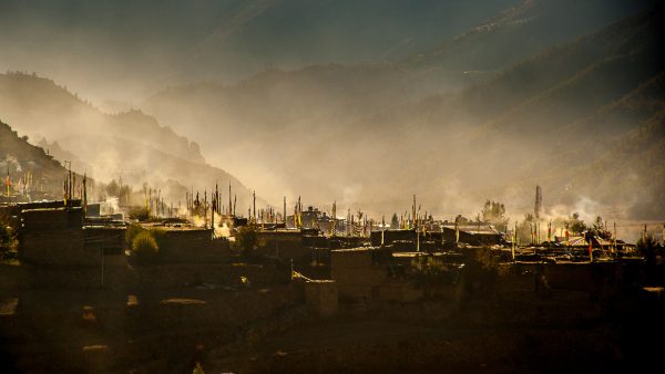 Erwachendes Dorf (Foto: Uli Pfeufer)