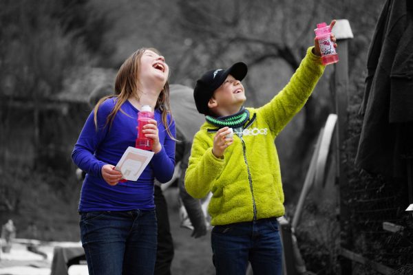 Freu(n)de (Foto: Sylvi Raakow)