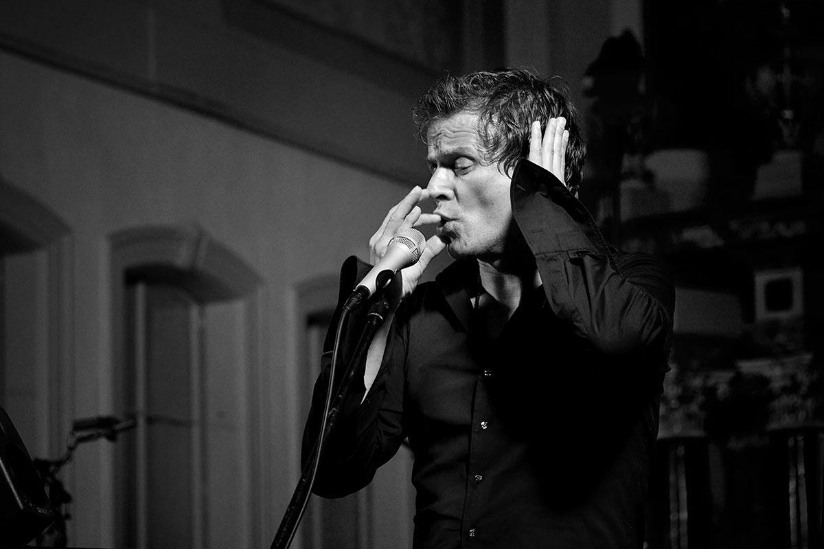 Serie: Vokalist Christian Zehnder (Foto: Manuela Hahnebach)