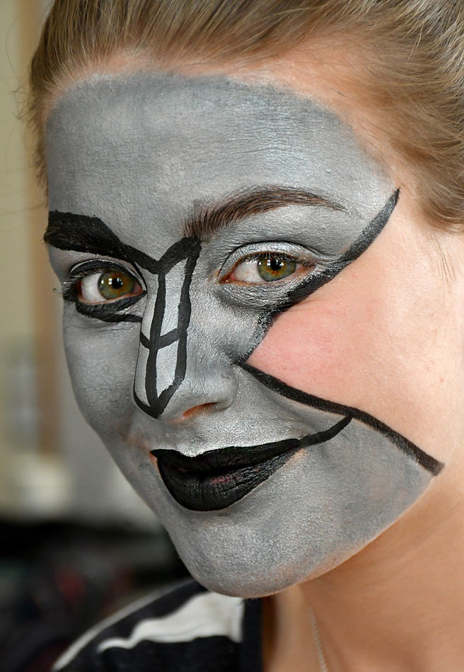 2019-04-zz03-Geschminkt-4-gg-6.33 Serie: Geschminkt 4 (Foto: Günter Giese)