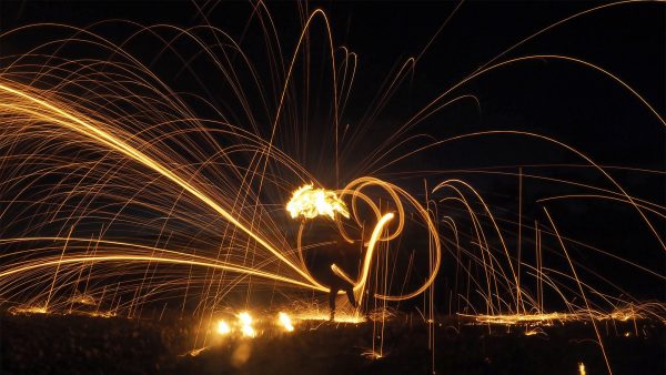 Serie: Feuertanz 1 (Foto: Andreas Kuhrt)