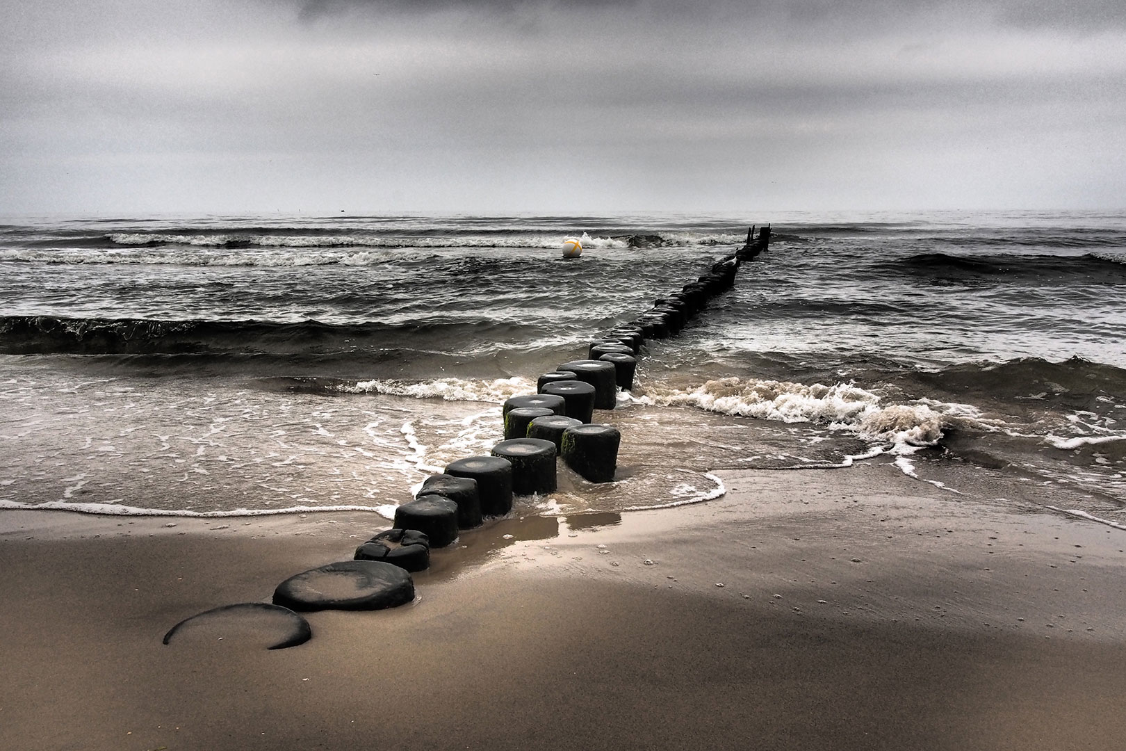 2020-10-08-Das-dramatische-Meer-P6195125-ik-6.33 Das dramatische Meer (Foto: Ines Koch)