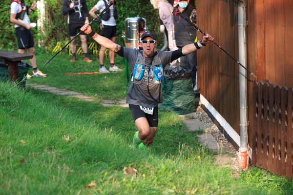 An der Steinsburg . Südthüringentrail 2020 (Foto: Rainer Koch)