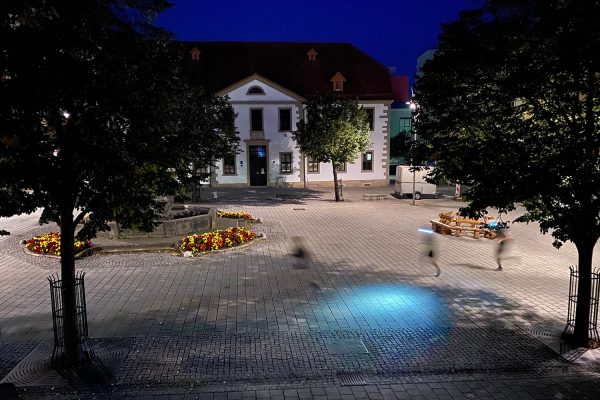 Morgens um 6 am Marktplatz . Südthüringentrail 2020 (Foto: Manuela Hahnebach)