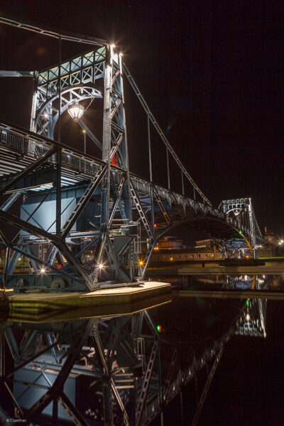 Serie: Kaiser-Wilhelm-Brücke 4 (Foto: Christian Daether)