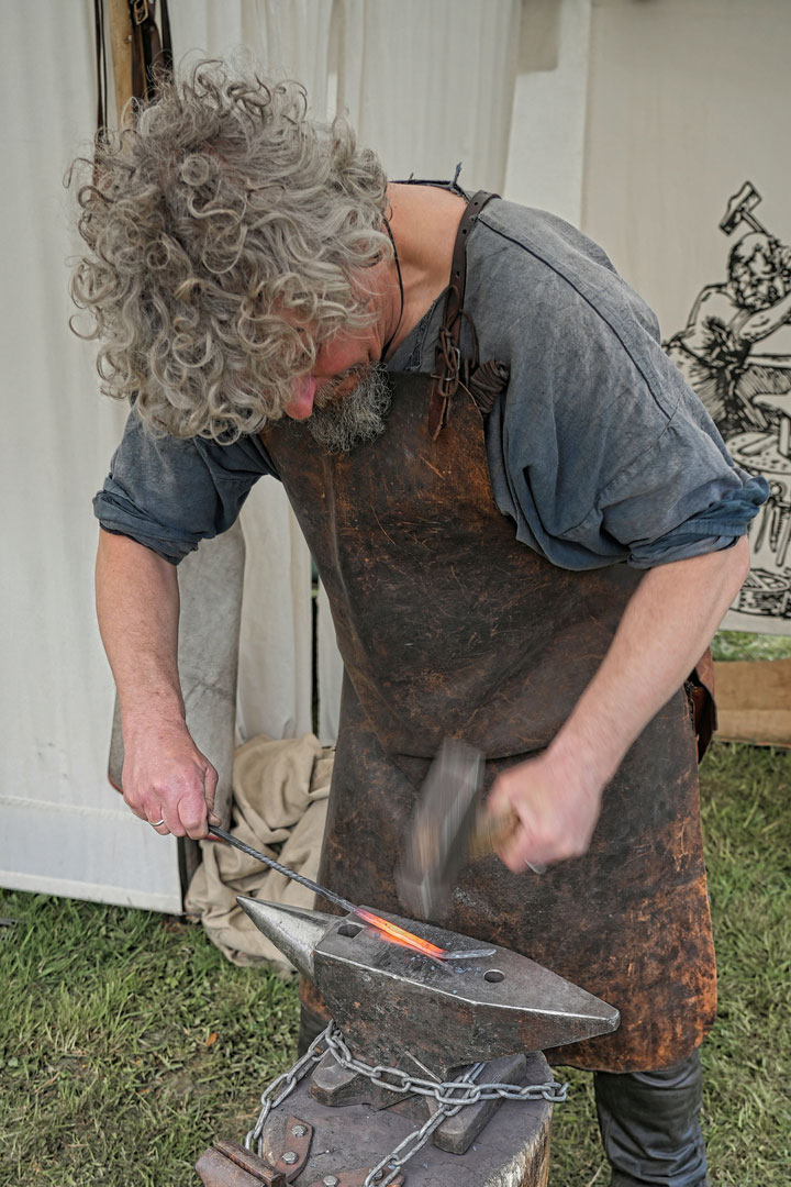 Serie: Schmied 2 (Foto: Roland Kastner)