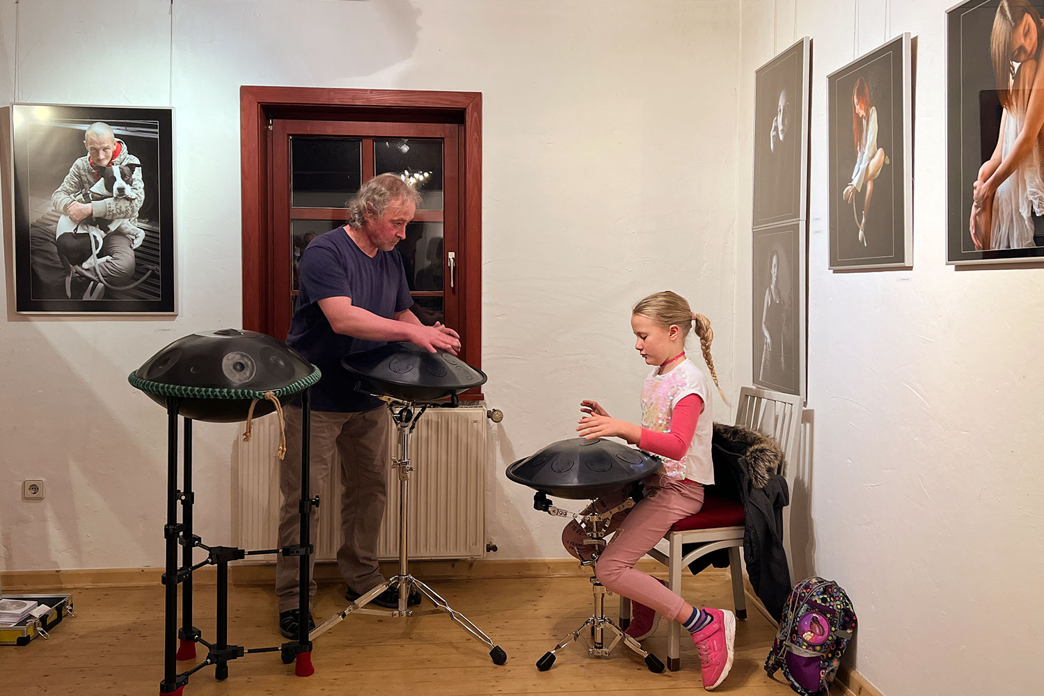 Ausstellungsaufbau Fotoclubausstellung "Lebensmomente"