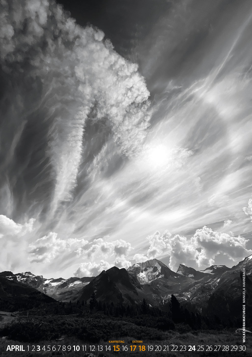 Fotoclub Kontrast Suhl Kalender 2022: 04: Wolkendramaturgie (Foto: Manuela Hahnebach)