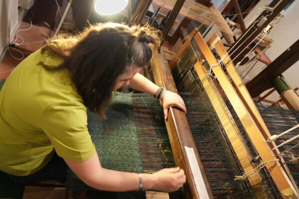 Serie: Am Webstuhl 2 (Foto: Roland Kastner)