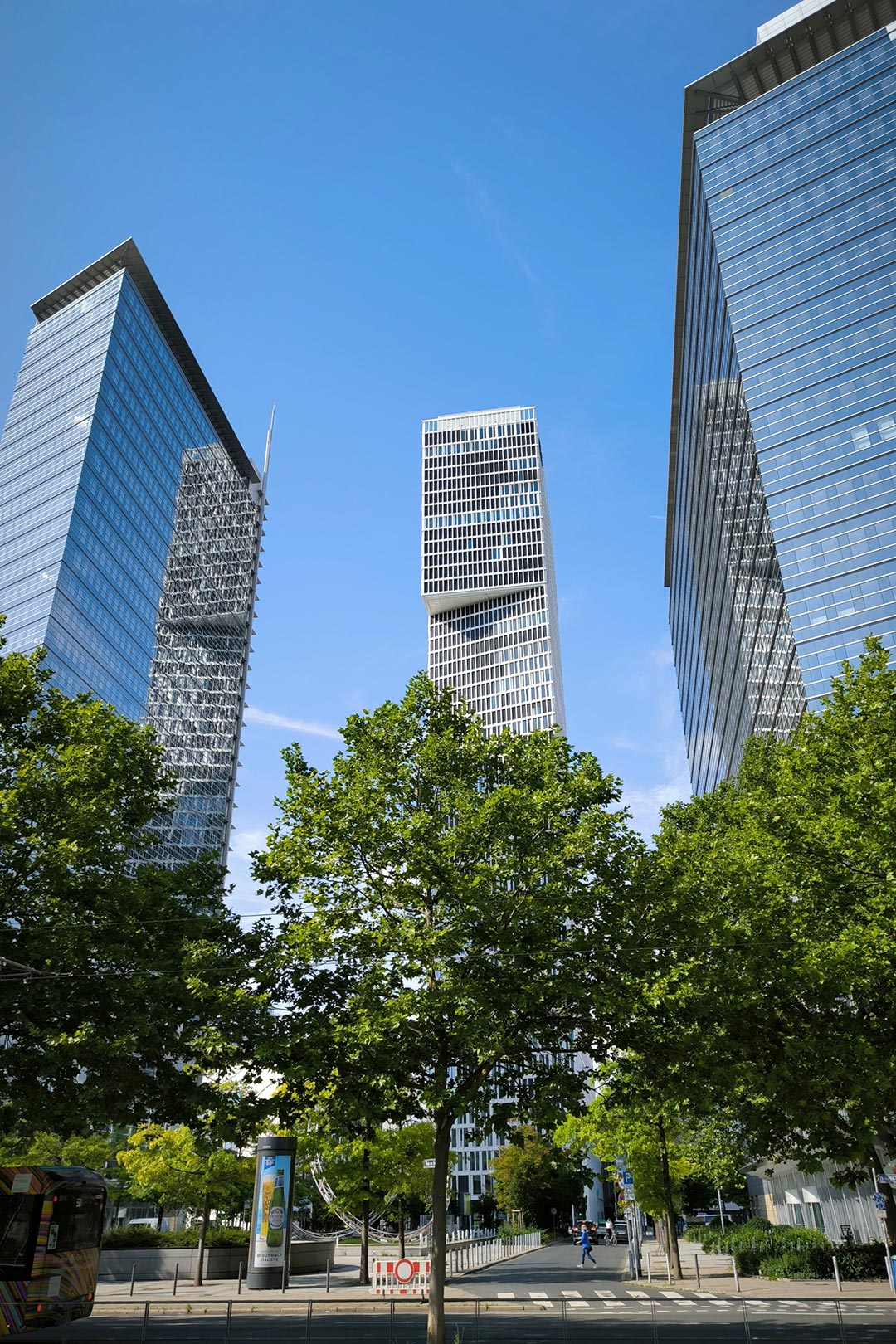 2024-09-28-Von-3-Seiten-kw-6 Von drei Seiten (Foto: Michael Stürtz)