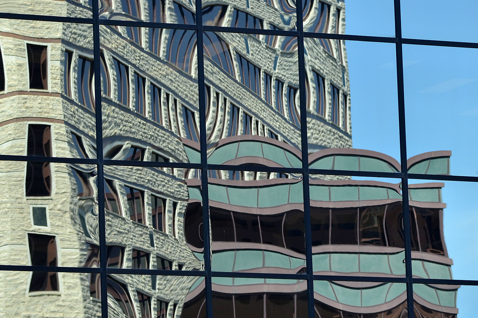 Serie: Spiegelungen 3 (Foto: Günter Giese)