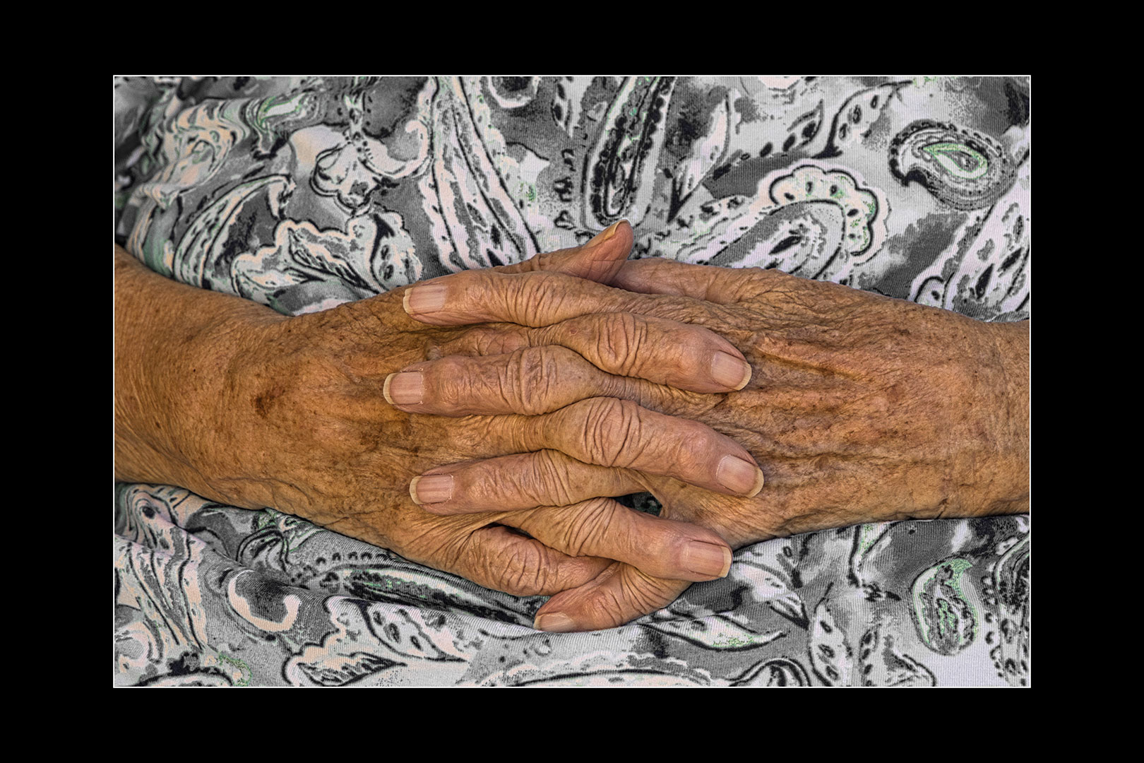 Mutters Hände (Foto: Roland Kastner)