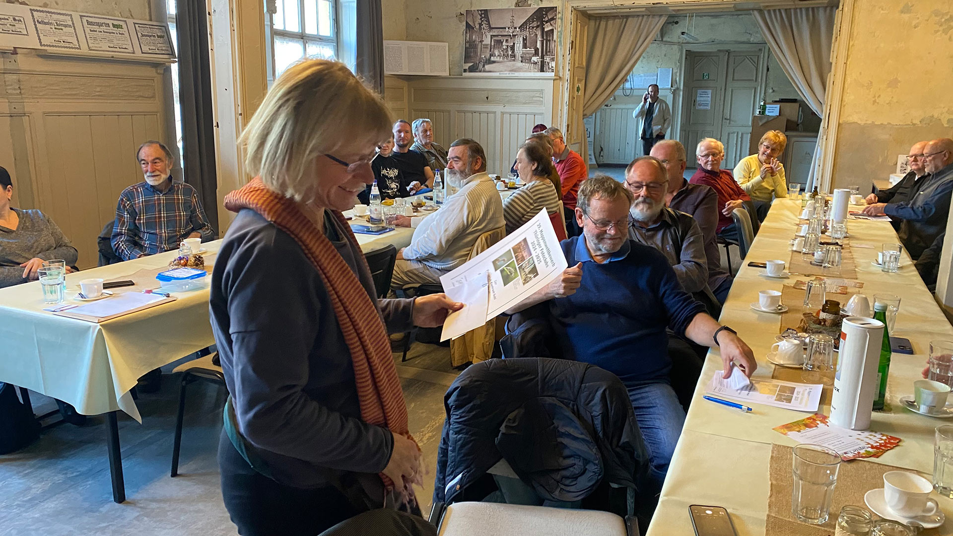 2025-10-18-poessneck-thueringer-fototag-rosengarten-IMG_8812ak 35. Thüringer Fototag Pößneck 18.10.2025: Rosengarten: Sieger Sonderthema Spiel: Suhl (Foto: Andreas Kuhrt)