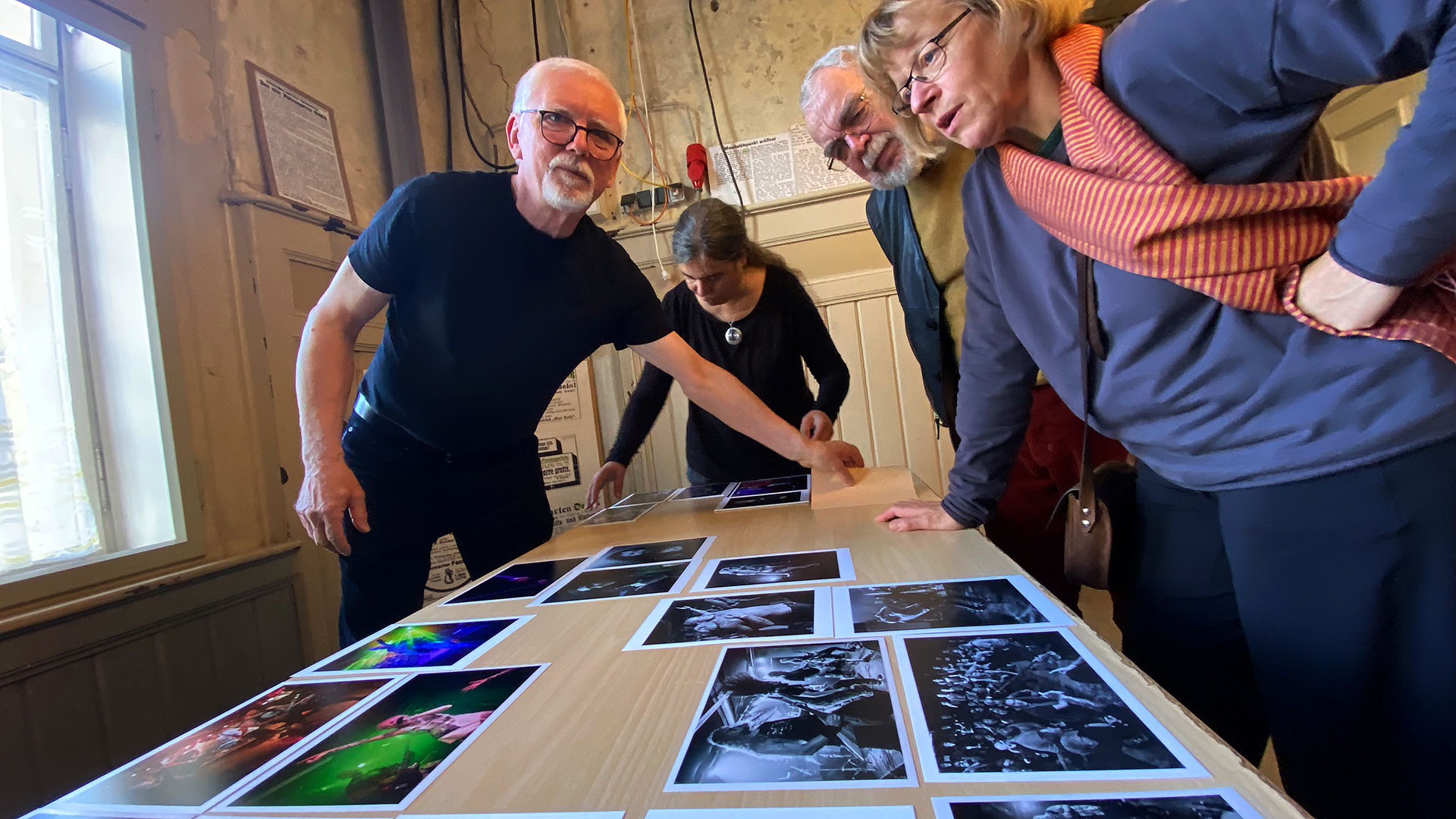 2025-10-18-poessneck-thueringer-fototag-rosengarten-IMG_8824ak 35. Thüringer Fototag Pößneck 18.10.2025: Rosengarten: Portfolios (Foto: Andreas Kuhrt)