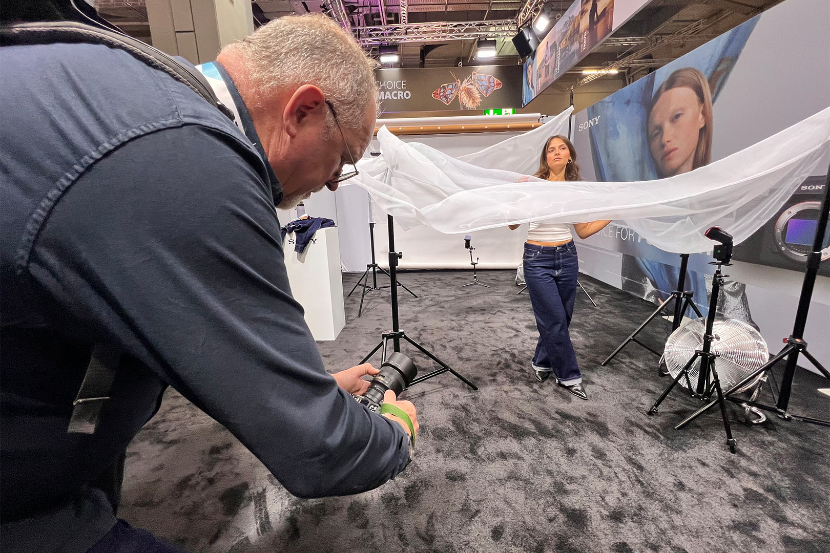 2025-nuernberg-messe-fotofestival-imaging-world-model-fotografie-IMG_3351mh Imaging World . Fotofestival Nürnberg 2025: Model-Fotografie (Foto: Manuela Hahnebach)