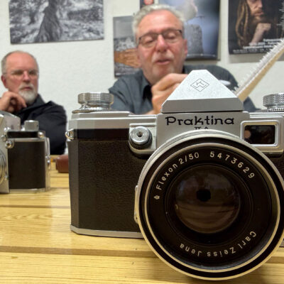 Fotoclub Kontrast Suhl: Vortrag Claus Gebhardt: 90 Jahre Spiegelreflex-Kamaras (Foto: Manuela Hahnebach)