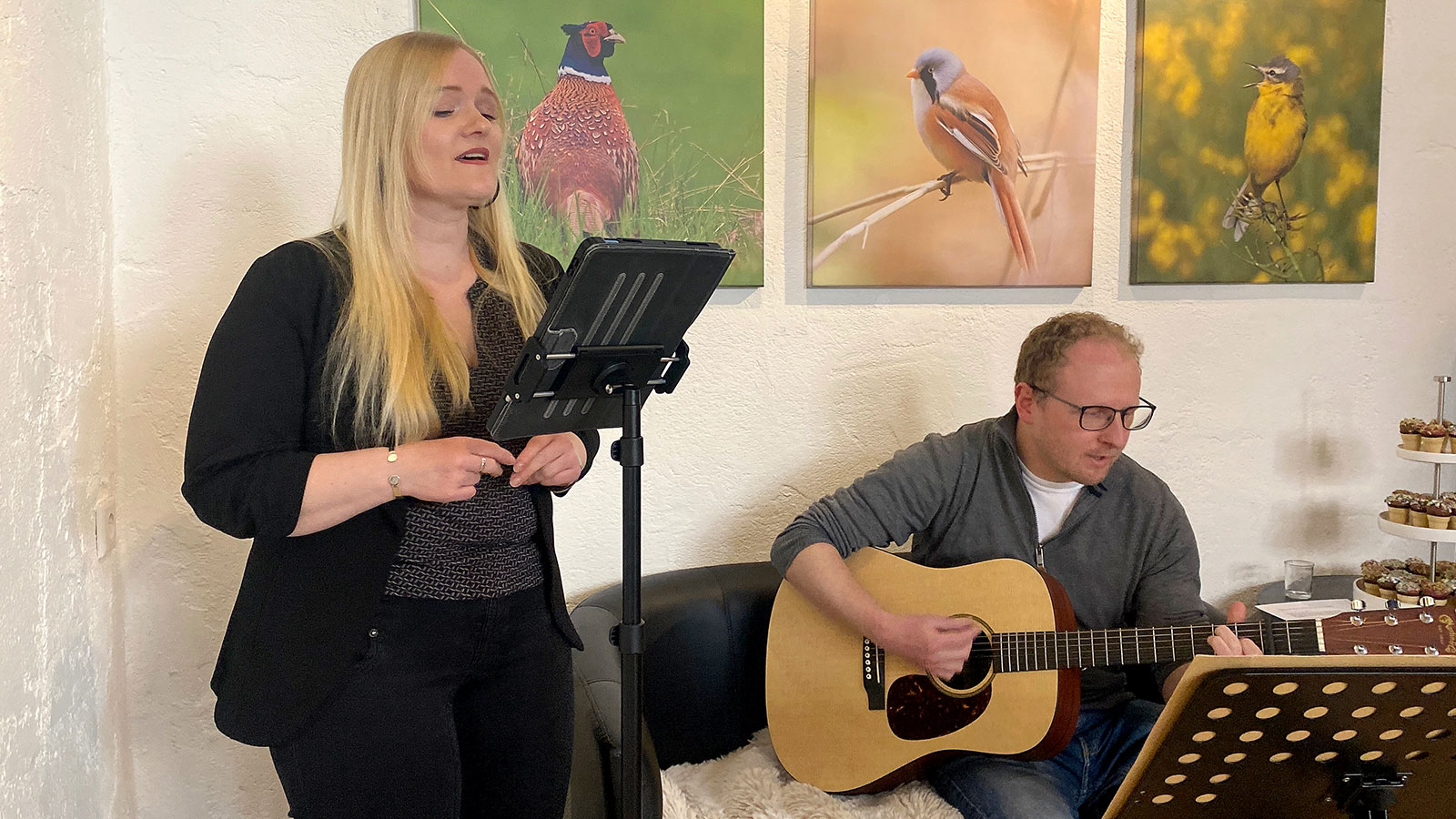 NEKST Galerie Z4 Meiningen: Fotoausstellung Sichtweisen: Eröffnung 26.04.2026: Duo Zweiklang (Foto: Andreas Kuhrt)